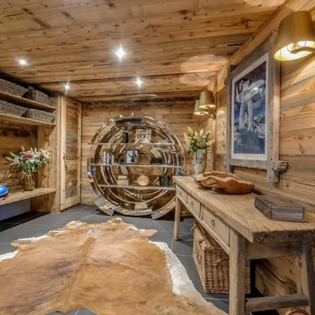 Holiday home Luxury Chalet Cortina & Jacuzzzi